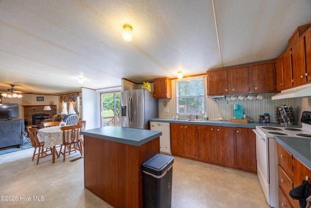 6321 Nc 42 Highway E, Elm City, NC 27822