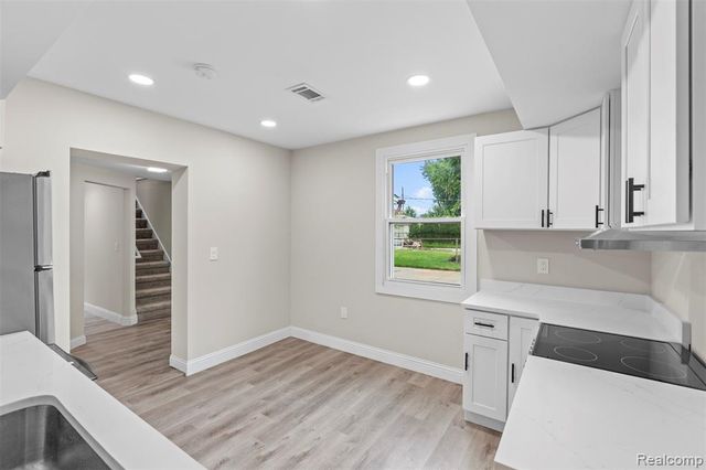 23601 Glenbrook Street, Saint Clair Shores, MI 48082