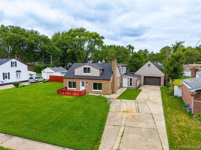 23601 Glenbrook Street, Saint Clair Shores, MI 48082