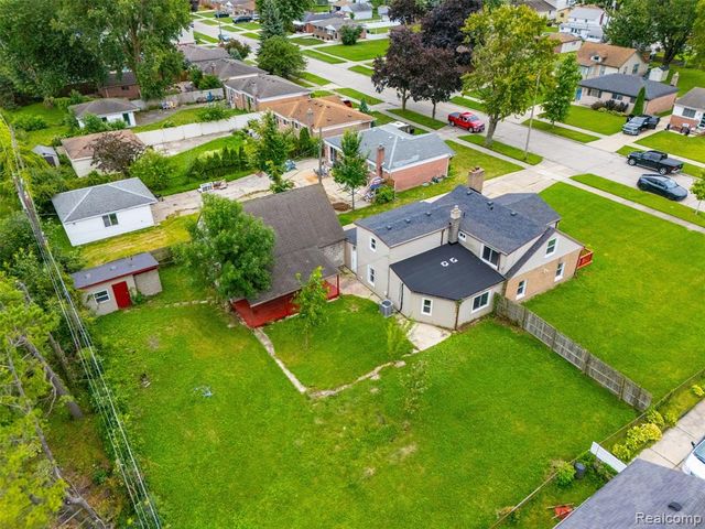 23601 Glenbrook Street, Saint Clair Shores, MI 48082