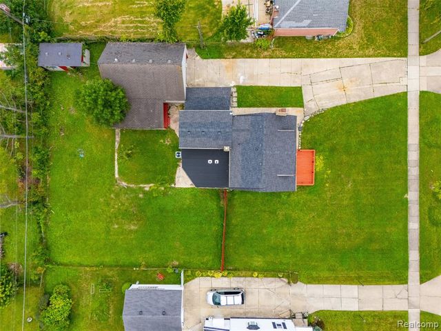 23601 Glenbrook Street, Saint Clair Shores, MI 48082