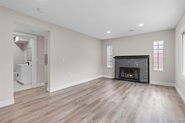 23601 Glenbrook Street, Saint Clair Shores, MI 48082