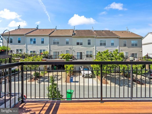 24 CASE MEWS, Gaithersburg, MD 20878