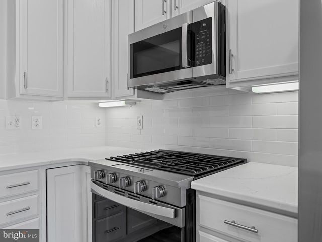 24 CASE MEWS, Gaithersburg, MD 20878