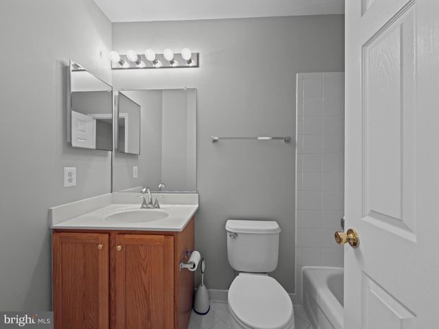 24 CASE MEWS, Gaithersburg, MD 20878