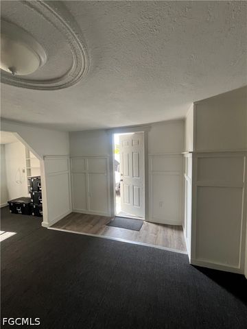1748 Woodward AVE, North Fort Myers, FL 33903