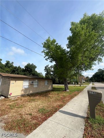 1748 Woodward AVE, North Fort Myers, FL 33903