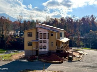 130 Mills Park Road, Gatlinburg, TN 37738