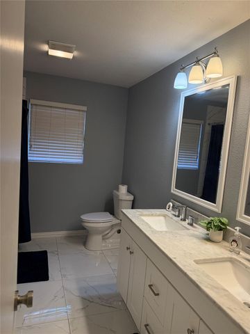 2206 Palomar Street, Baytown, TX 77520