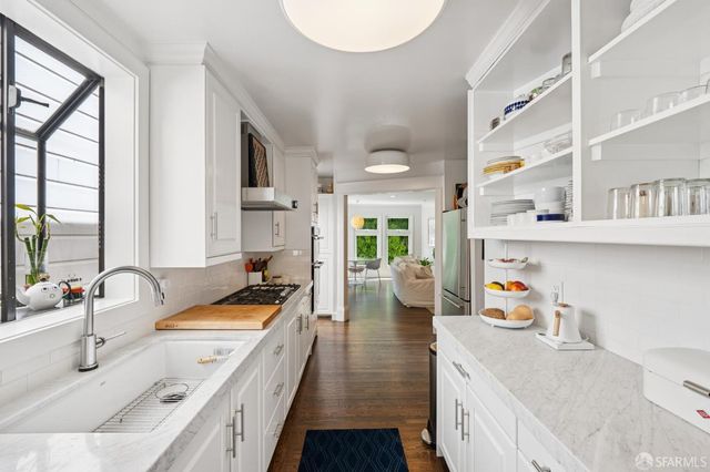 893 Elizabeth Street, San Francisco, CA 94114