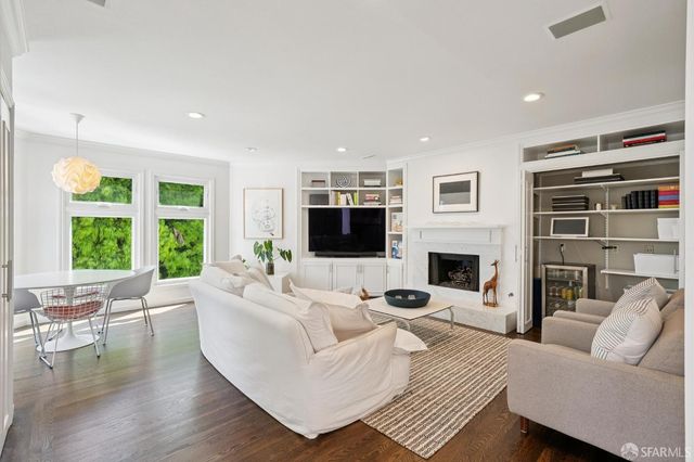 893 Elizabeth Street, San Francisco, CA 94114
