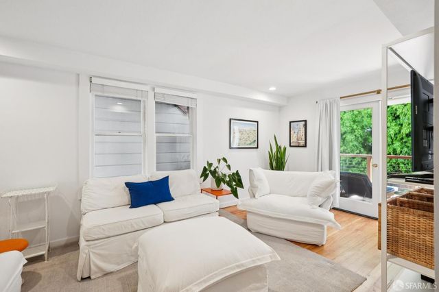 893 Elizabeth Street, San Francisco, CA 94114