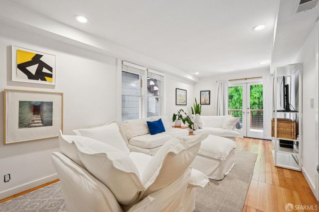 893 Elizabeth Street, San Francisco, CA 94114