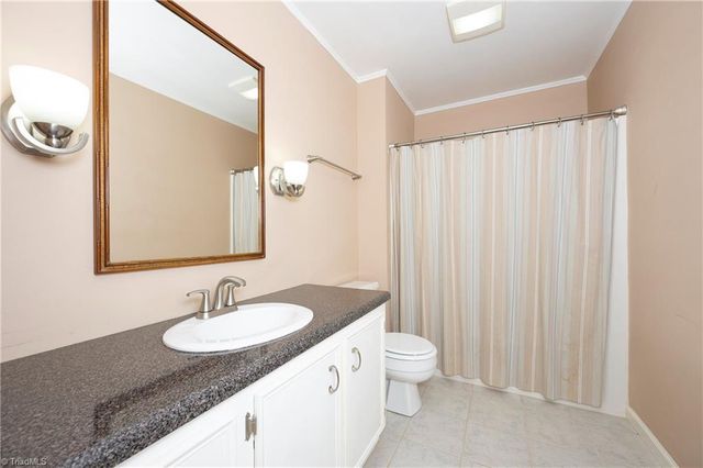 4613 Sun Valley Lane, Kernersville, NC 27284