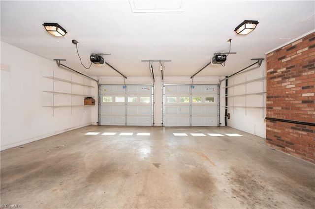 4613 Sun Valley Lane, Kernersville, NC 27284