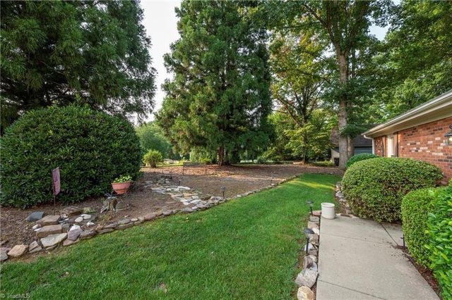 4613 Sun Valley Lane, Kernersville, NC 27284