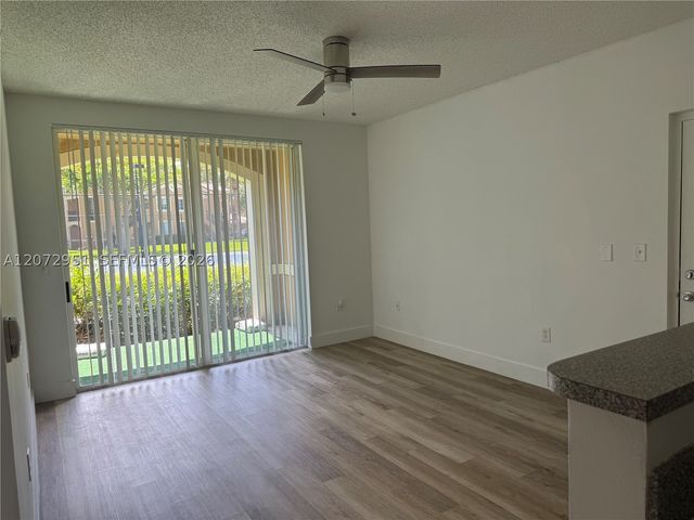 8010 N Nob Hill Rd 108, Tamarac, FL 33321