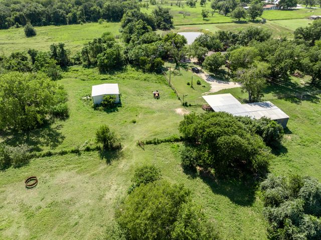 821 E Stegall Road, Robinson, TX 76706
