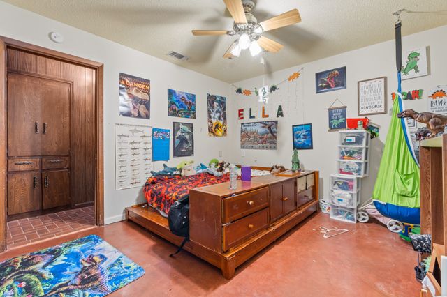 821 E Stegall Road, Robinson, TX 76706