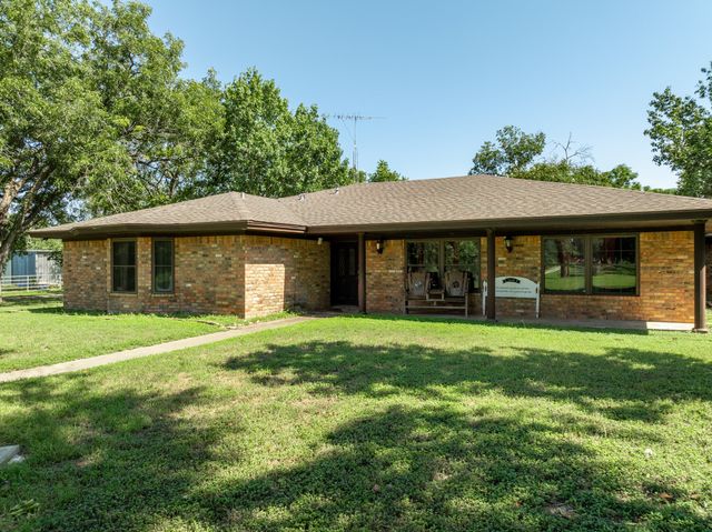 821 E Stegall Road, Robinson, TX 76706