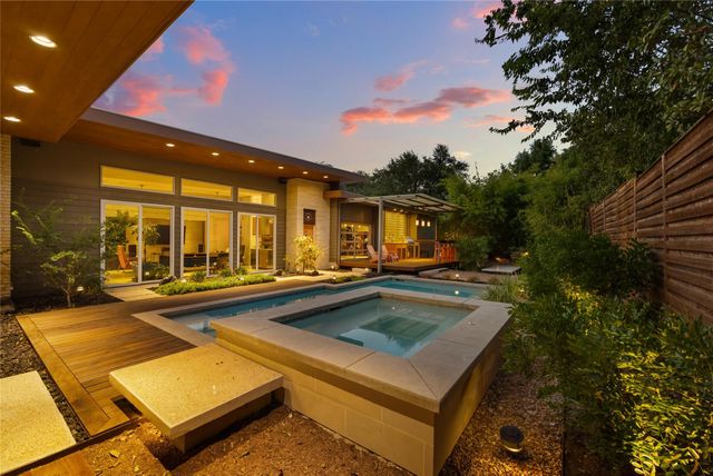 1117 Stobaugh ST, Austin, TX 78757