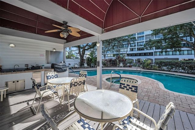 3211 W SWANN AVENUE 1001, Tampa, FL 33609