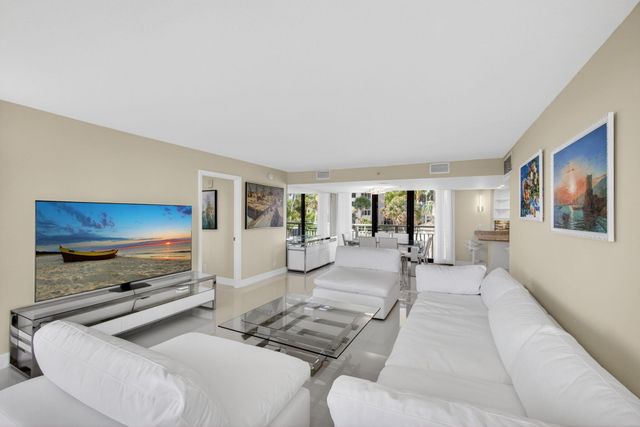 3000 N Ocean Drive 2 F, Singer Island, FL 33404