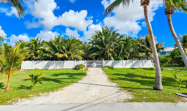 125 Colson Drive, Cudjoe Key, FL 33042