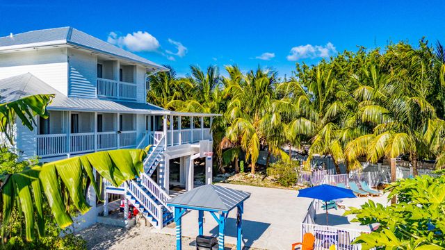 125 Colson Drive, Cudjoe Key, FL 33042