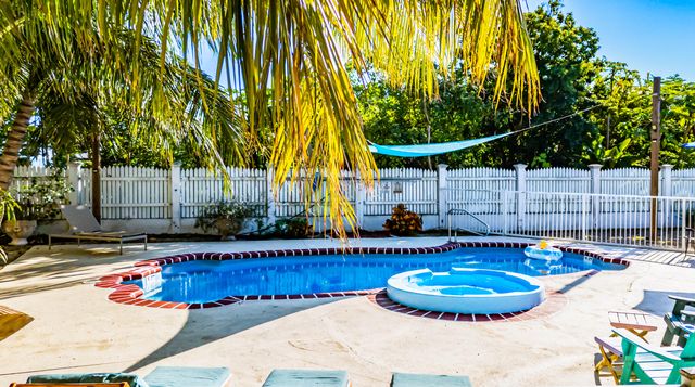 125 Colson Drive, Cudjoe Key, FL 33042