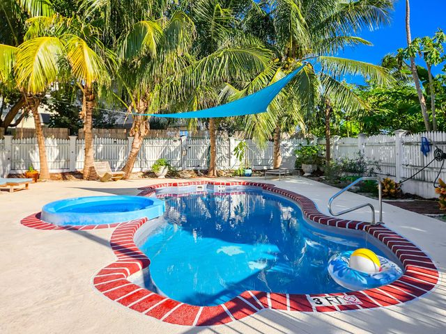 125 Colson Drive, Cudjoe Key, FL 33042