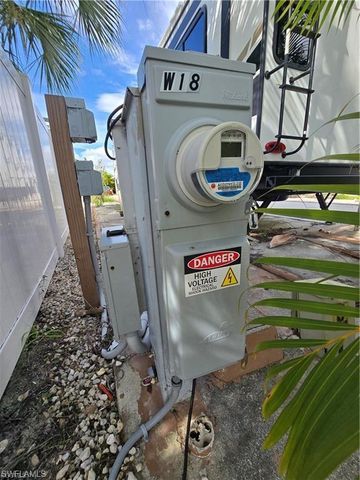 5650 Red Bird LN, Fort Myers, FL 33908