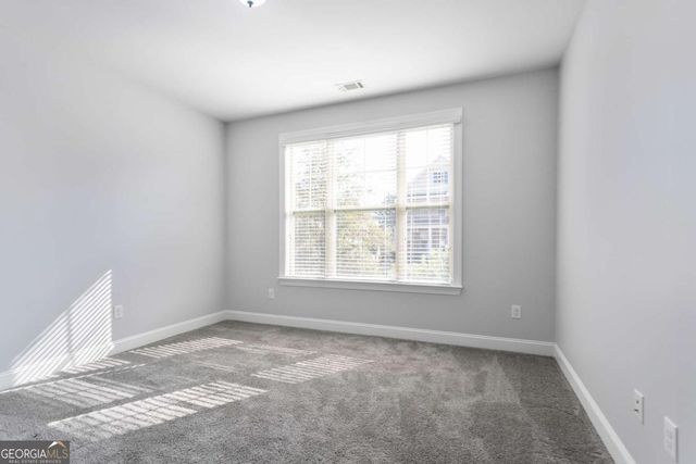 330 La Perla Drive, Sugar Hill, GA 30518