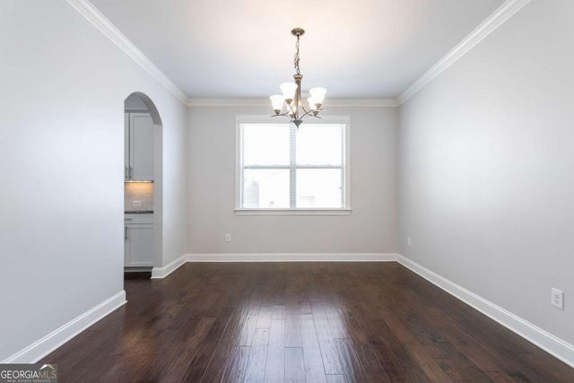 330 La Perla Drive, Sugar Hill, GA 30518