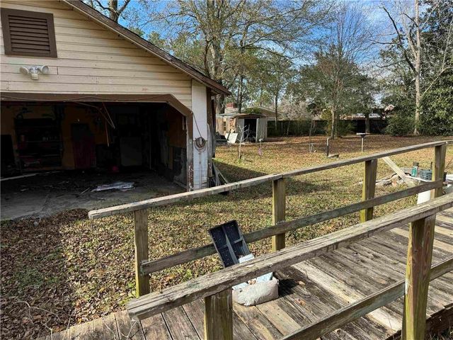 1111 Hand Avenue, Bay Minette, AL 36507