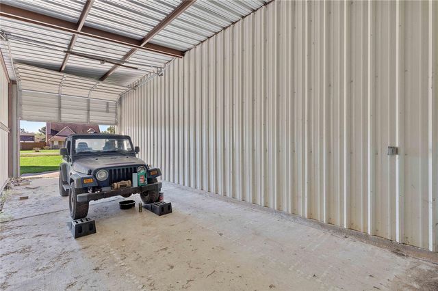 1324 Alpha Lane, Crosby, TX 77532