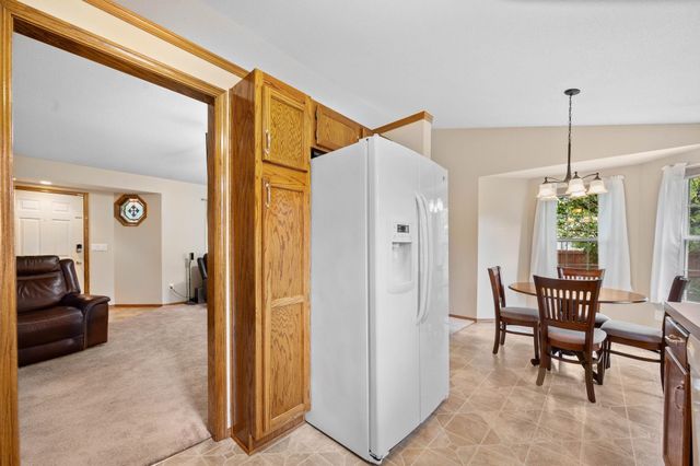 8409 W Aberdeen Cir, Wichita, KS 67212