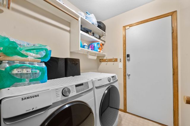 8409 W Aberdeen Cir, Wichita, KS 67212