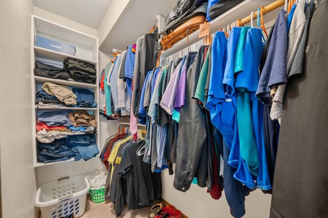 8409 W Aberdeen Cir, Wichita, KS 67212