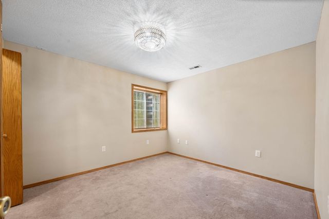 8409 W Aberdeen Cir, Wichita, KS 67212