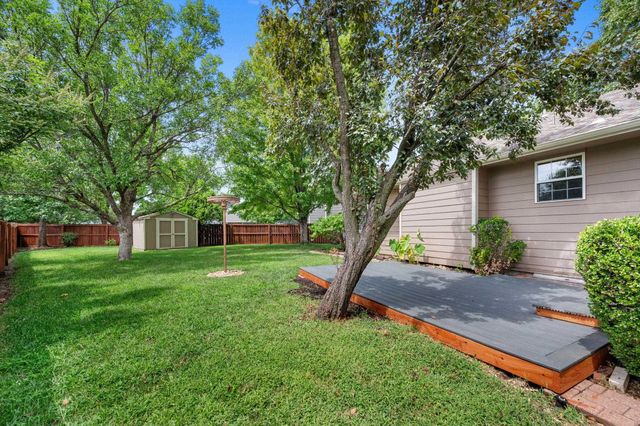 8409 W Aberdeen Cir, Wichita, KS 67212