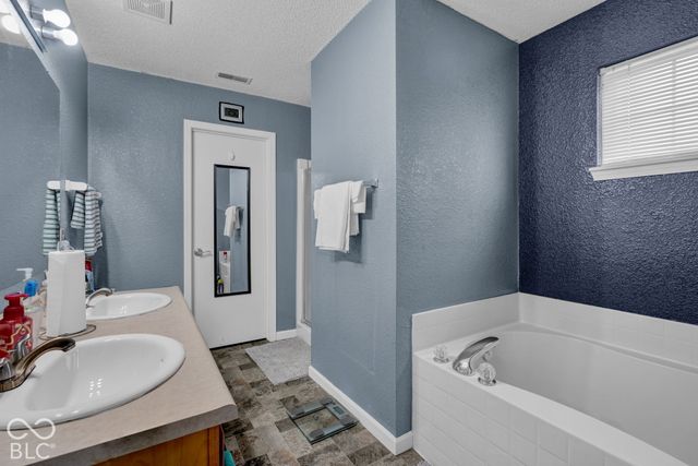 9737 Piper Lake Drive, Indianapolis, IN 46239