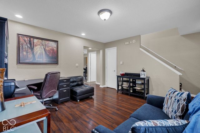9737 Piper Lake Drive, Indianapolis, IN 46239