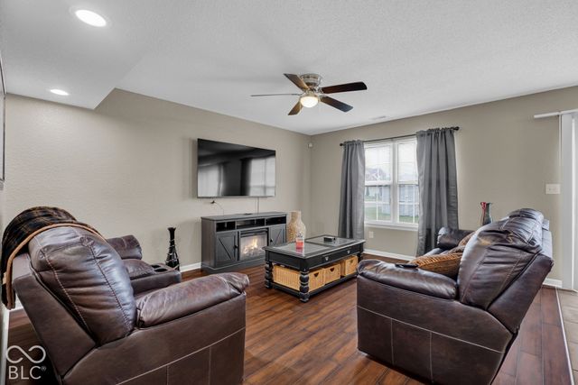9737 Piper Lake Drive, Indianapolis, IN 46239