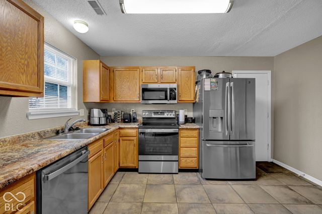 9737 Piper Lake Drive, Indianapolis, IN 46239