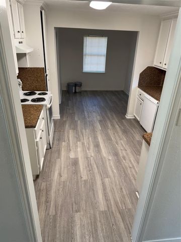 7427 Arnim Street, Houston, TX 77087