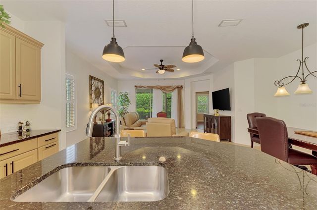 4850 MAYMONT PARK CIRCLE, Bradenton, FL 34203