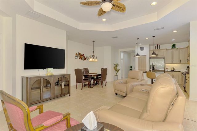 4850 MAYMONT PARK CIRCLE, Bradenton, FL 34203