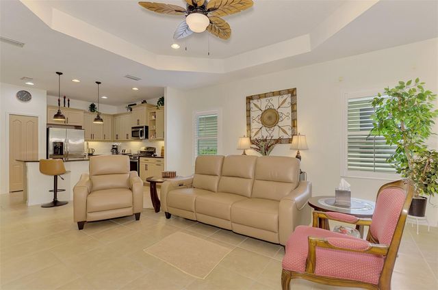 4850 MAYMONT PARK CIRCLE, Bradenton, FL 34203