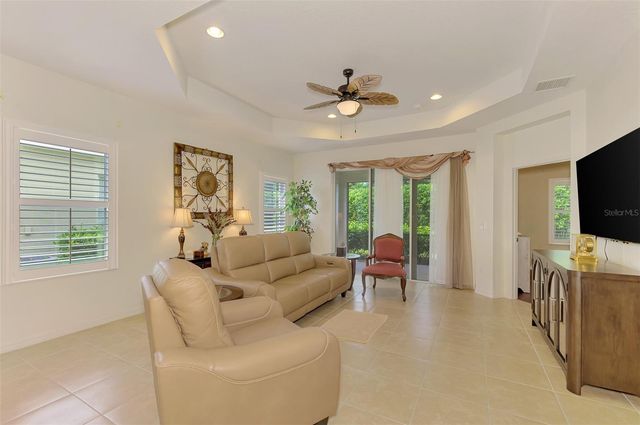 4850 MAYMONT PARK CIRCLE, Bradenton, FL 34203